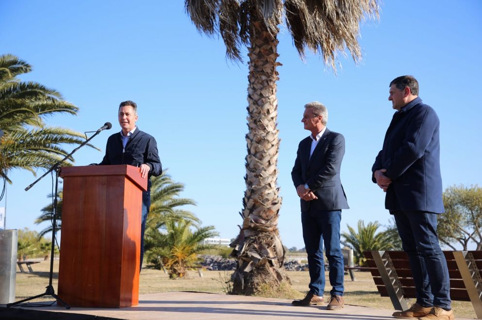 Manuel Calvo anunció la licitación de obra de saneamiento cloacal Miramar de Ansenuza