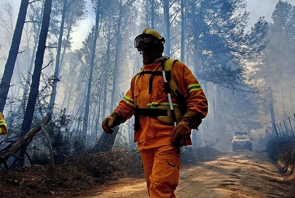 El Durazno: el incendio fue contenido y mantienen guardia de cenizas