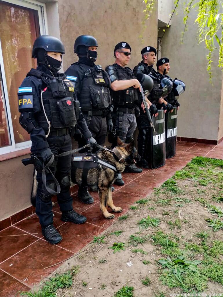 FPA EN CONJUNTO CON POLICÍA DE CÓRDOBA DETUVIERON A UN SUJETO Y SECUESTARON COCAÍNA Y DINERO EN CORRAL DE BUSTOS