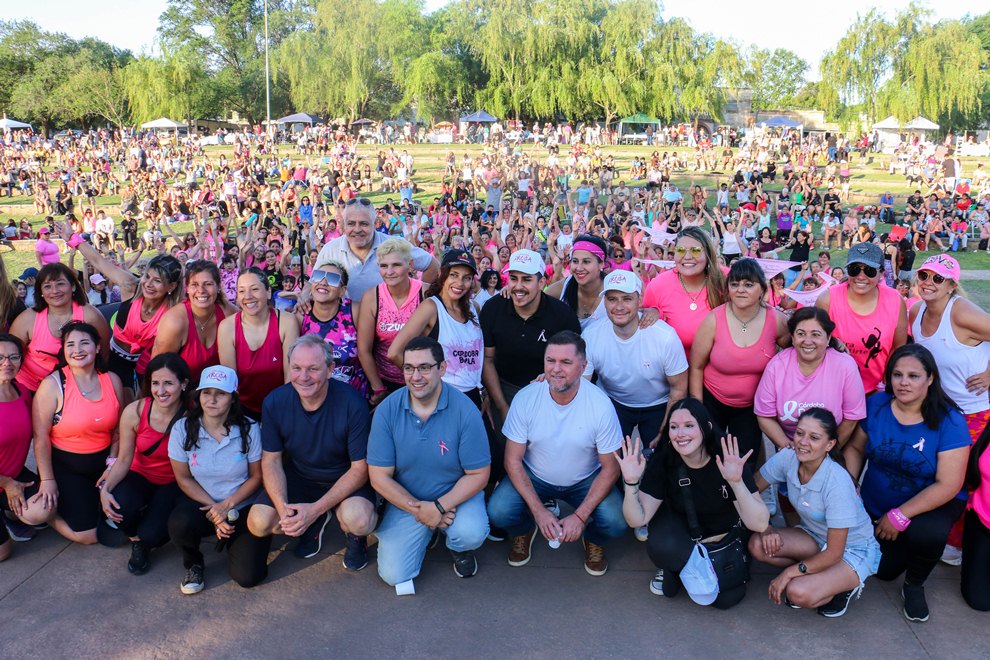 Octubre Rosa: con una gran jornada de concientización se desarrolló el “Córdoba Baila en Río Cuarto”