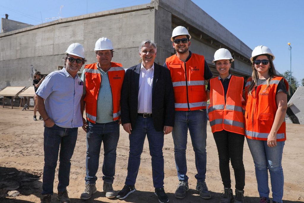 Llaryora supervisó la obra de circunvalación de Villa María – Villa Nueva