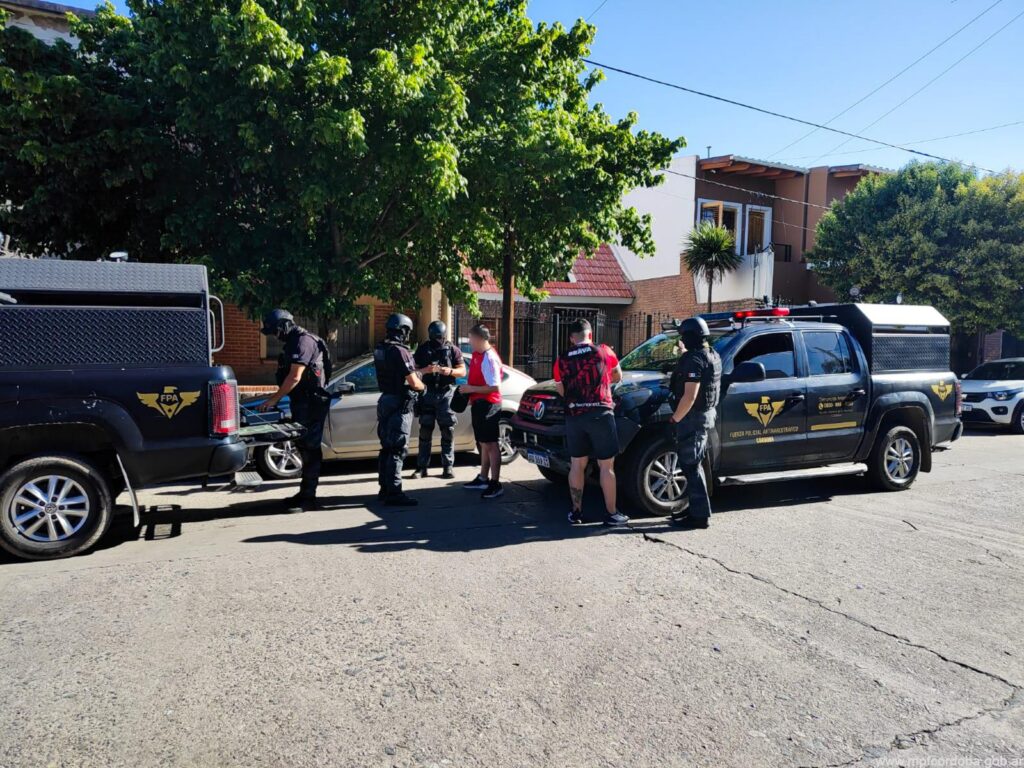 FPA SECUESTRÓ COCAÍNA Y MARIHUANA EN BARRIOS DE LA CAPITAL CORDOBESA