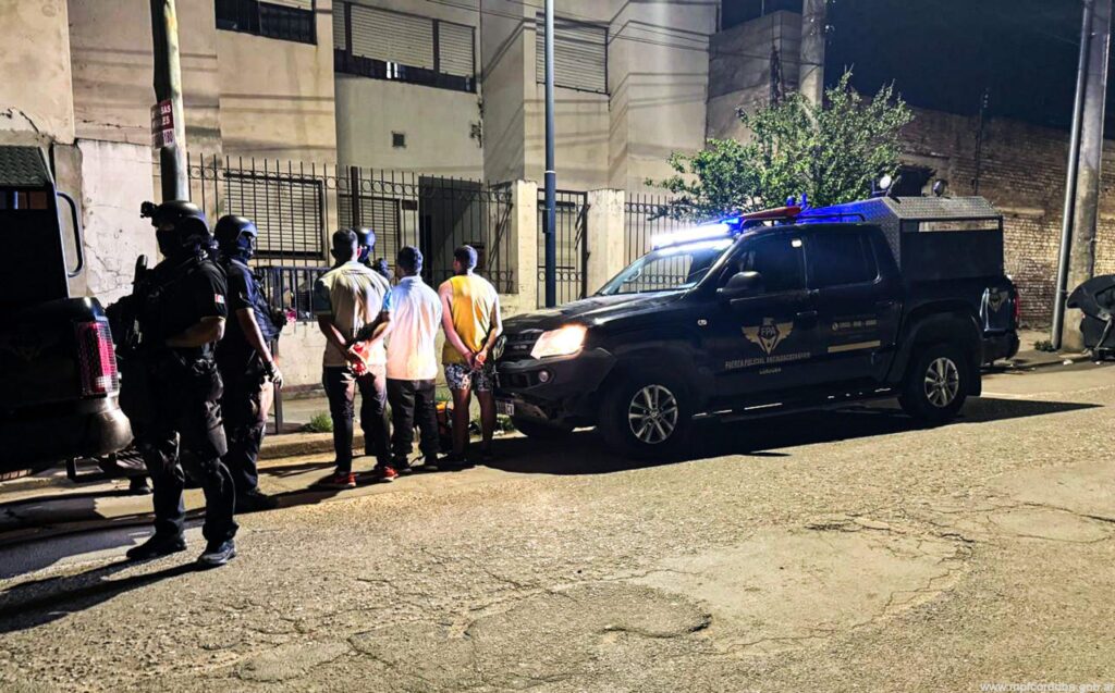 PATRULLAJES ANTINARCÓTICOS: FPA SECUESTRÓ COCAÍNA Y MARIHUANA EN BARRIO RICHARDSON