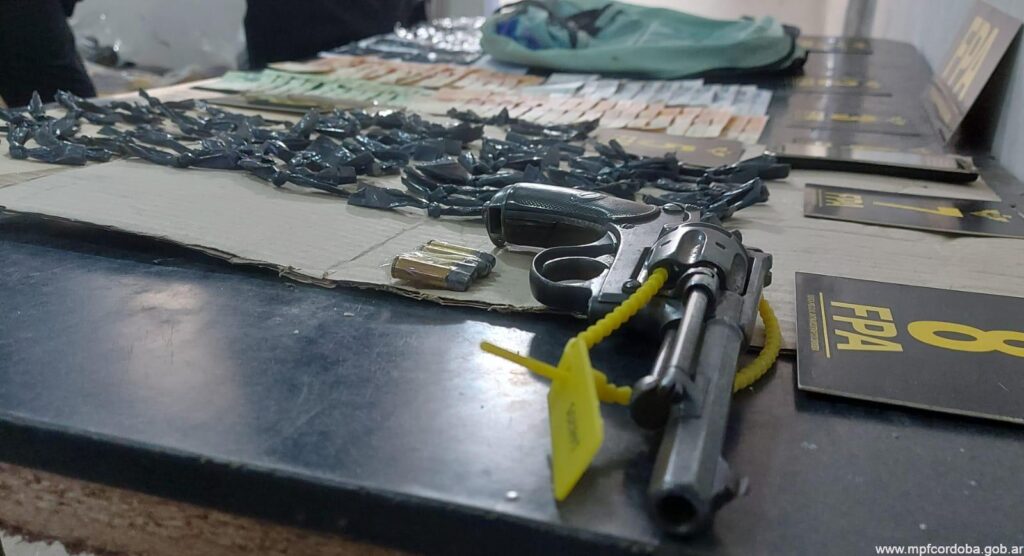 SAN FRANCISCO: FPA DESBARATÓ UNA BANDA NARCO E INCAUTÓ ESTUPEFACIENTES. CINCO DETENIDOS