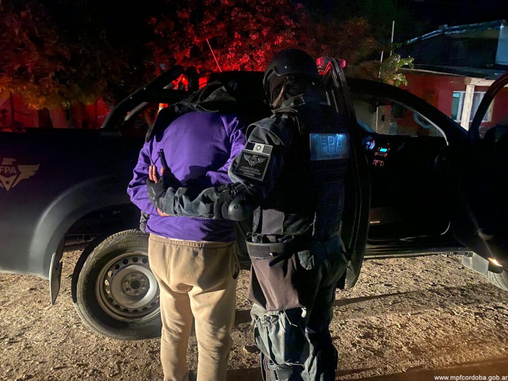 TRES SUJETOS DETENIDOS POR VENTA Y DELIVERY DE ESTUPEFACIENTES EN LABOULAYE