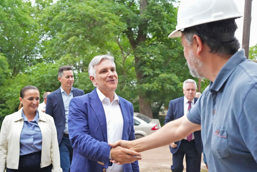 Llaryora anunció obras de infraestructura por más de $1.100 millones para municipios de Calamuchita