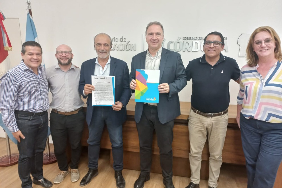 “Nuevas Experiencias para los Estudiantes Cordobeses: Un Puente entre la Escuela y el Mundo del Trabajo”