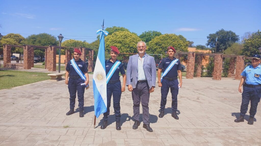 El Intendente Carlos Ciprian participó del acto protocolar de la Escuela de Suboficiales de Policía, Manuel Belgrano