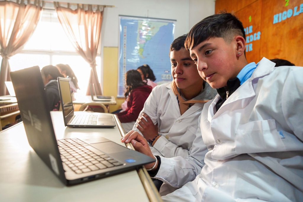 Este año 726 escuelas rurales recibieron 3.635 netbooks