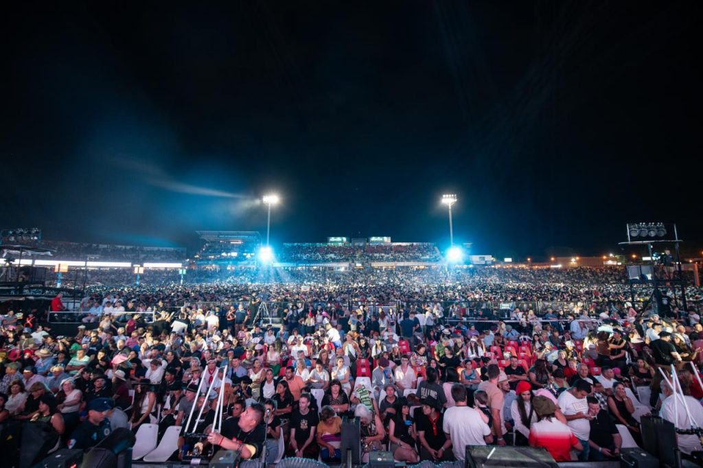 LA MULTITUDINARIA NOCHE DEL VIERNES, LA MÁS CONVOCANTE.